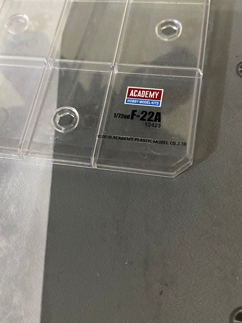 F-22 ラプター　1/72スケールプラモデル完成品