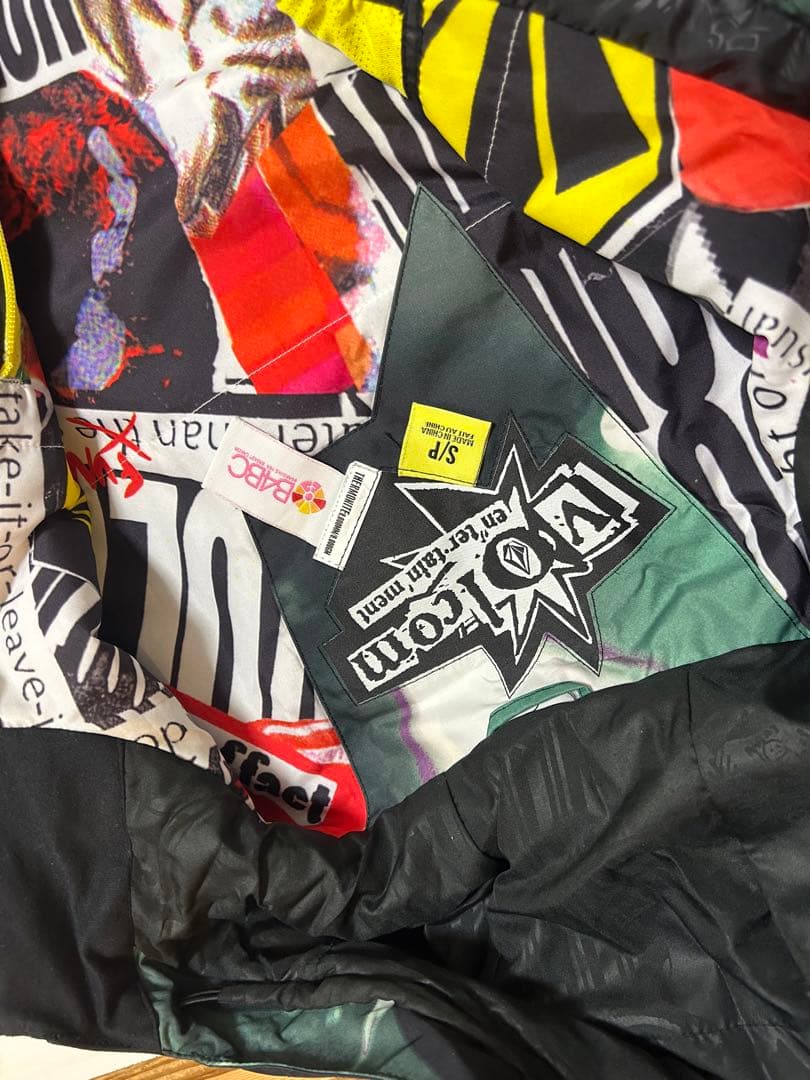volcom☆スキーウェアジャケット