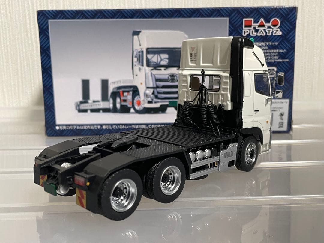 ケンクラフト 1/50 日野17プロフィア SS6×4 ホワイト