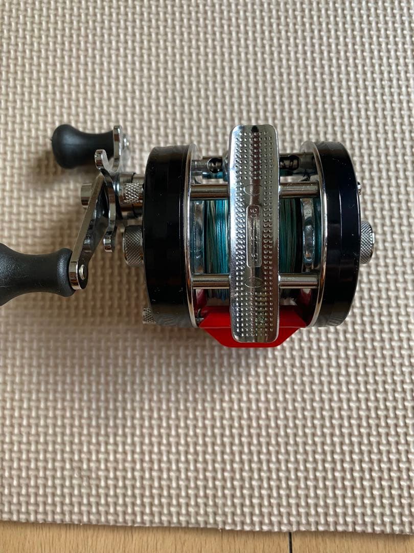 Ambassadeur 5600c 赤べロ
