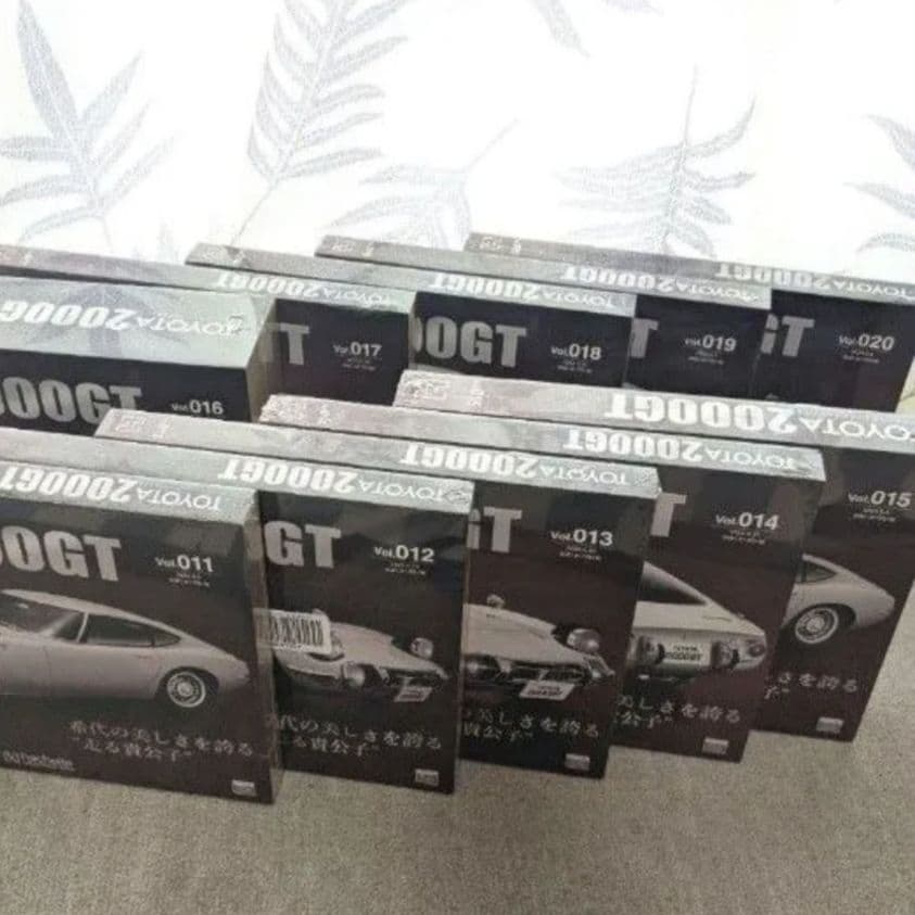 アシェット TOYOTA 2000GT ダイキャスト 1/8 1~39号