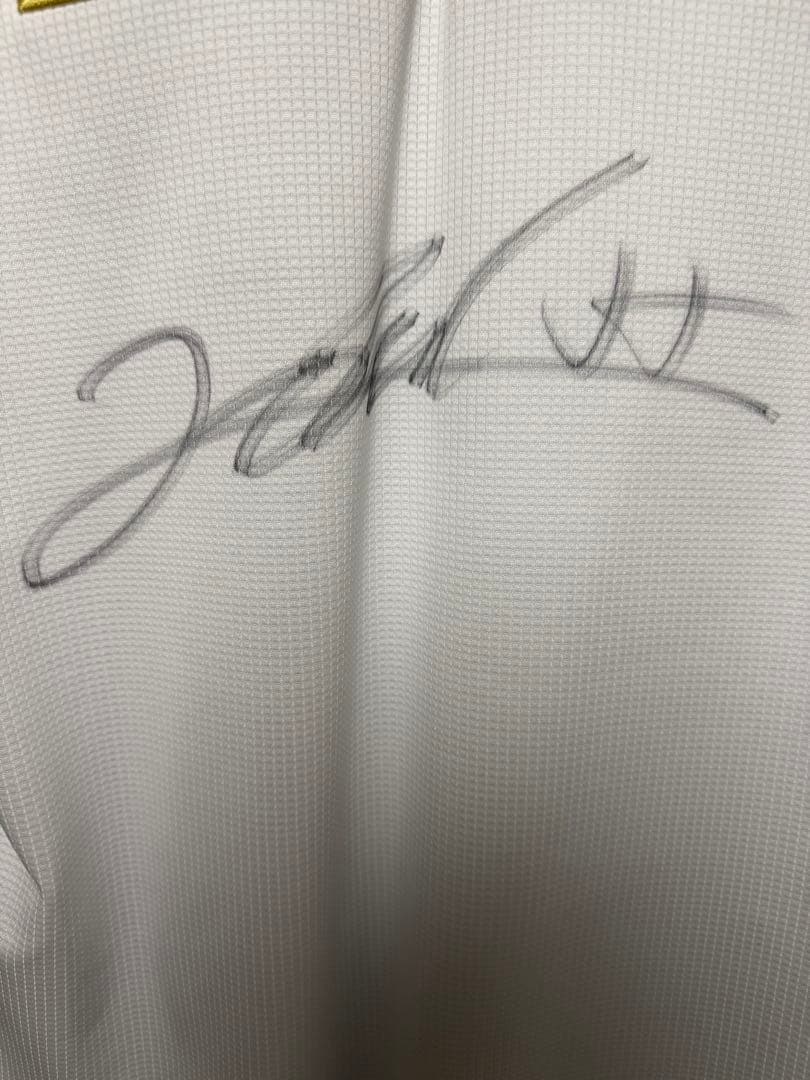 オリックス　T-岡田 サイン入り引退記念ユニフォーム