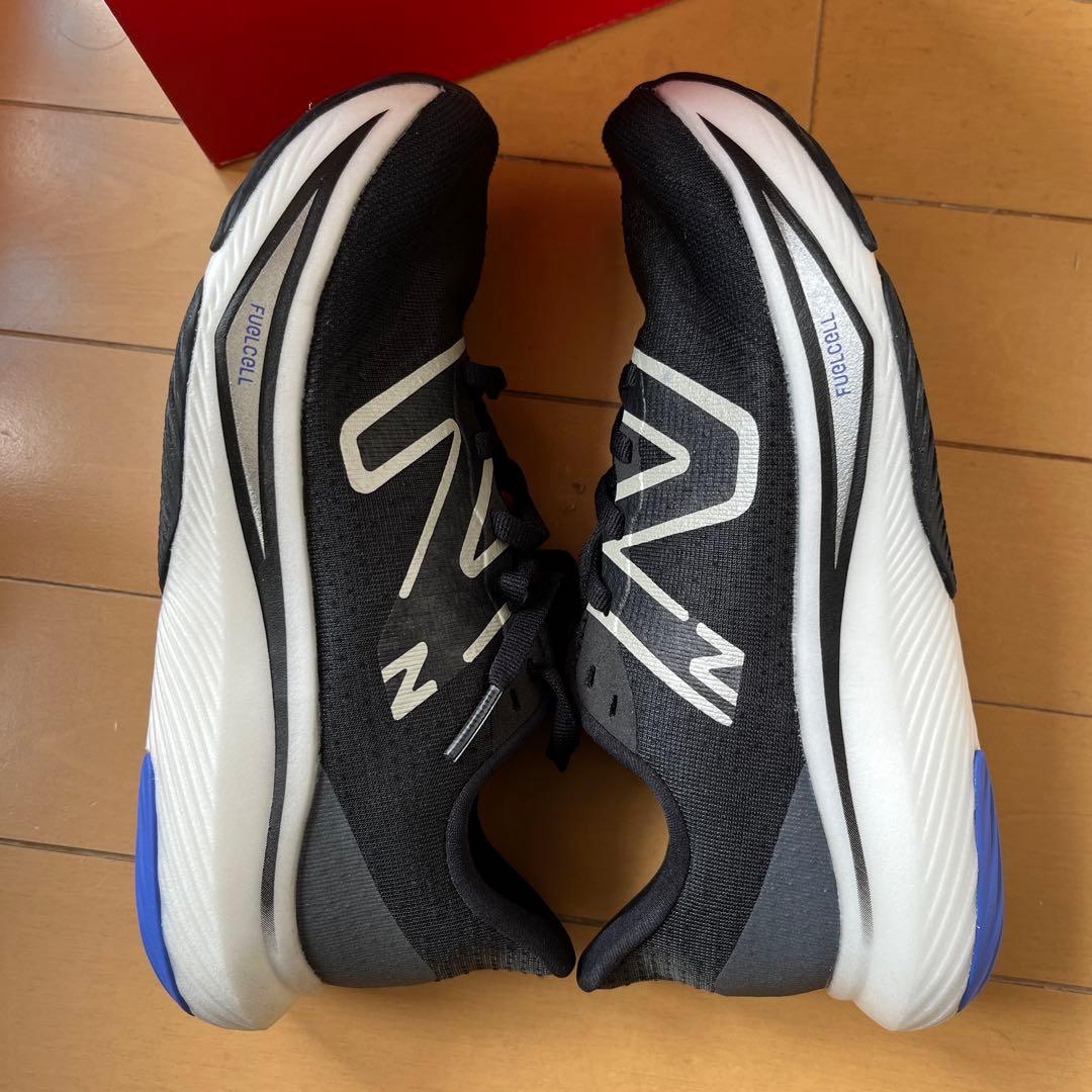 New Balance WFCXMB3 ランニングシューズ 23.5cm