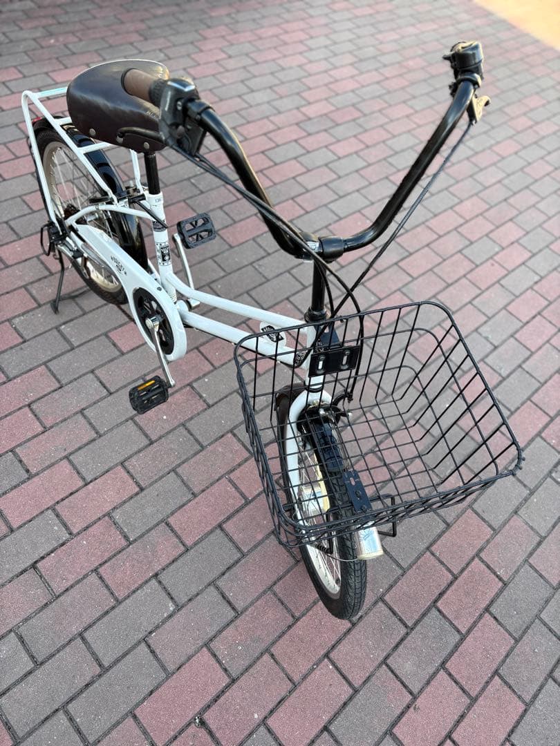 変速付きコンパクトサイクル(20㌅)お届け出来ます。お引き取りも可能です。