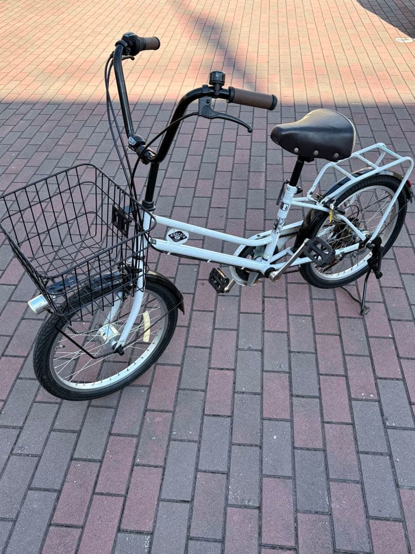 変速付きコンパクトサイクル(20㌅)お届け出来ます。お引き取りも可能です。