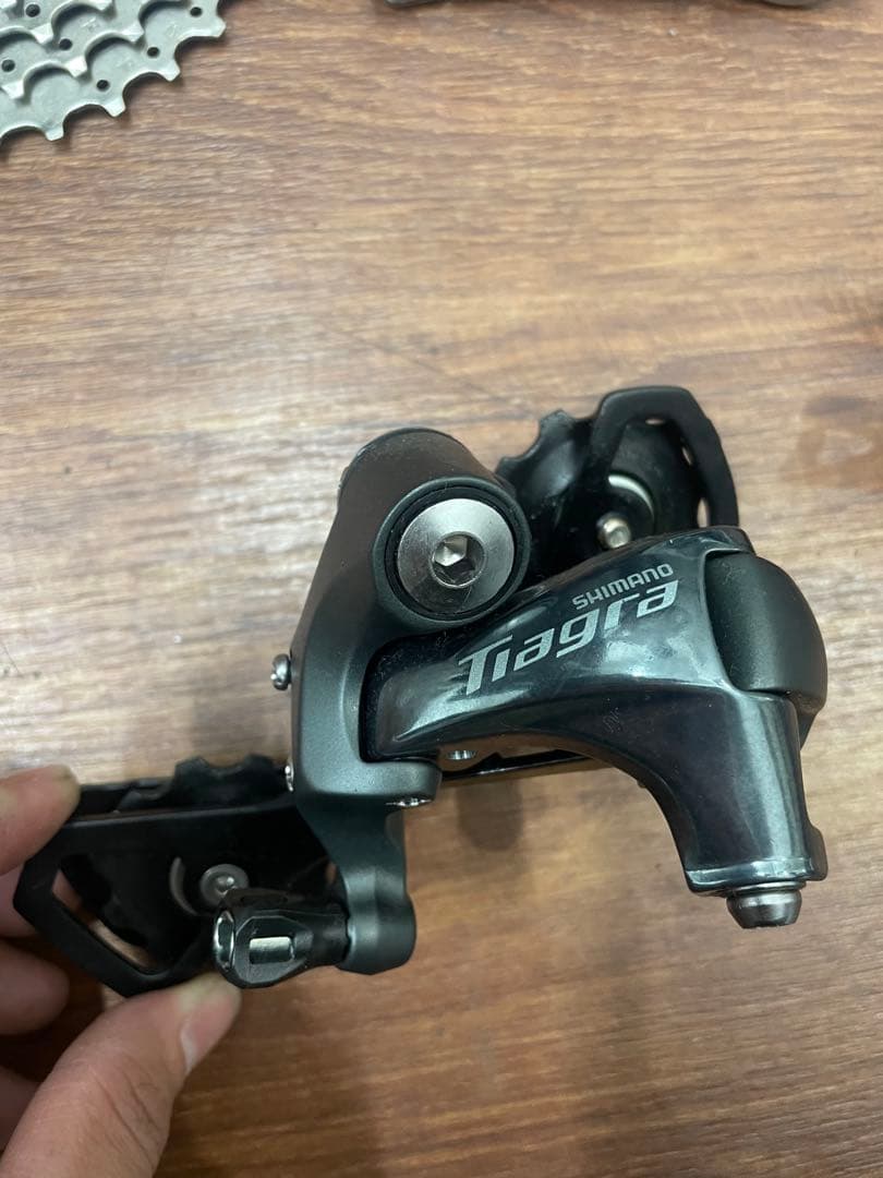 Tiagra ティアグラ R4700 グループセット 完成車外し