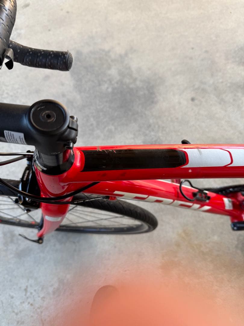Trek アルミロードバイク ドマーネalr3 レッド　直接引き取り可能