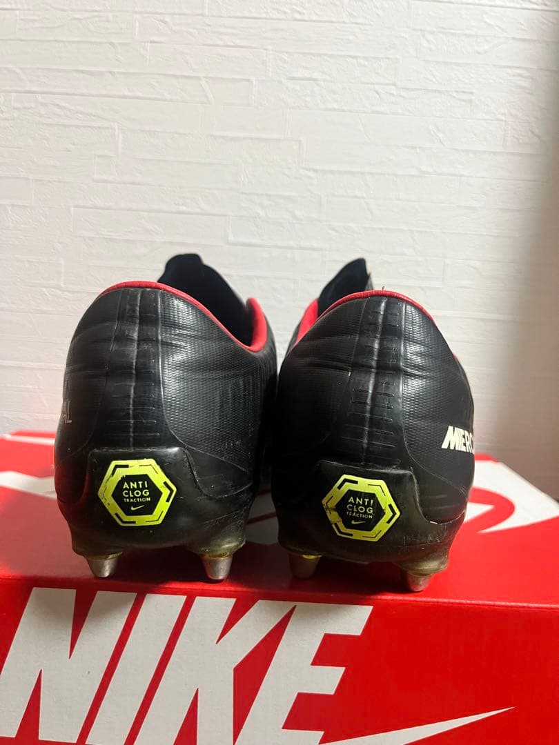 Nike Mercurial サッカーシューズ ブラック/レッド