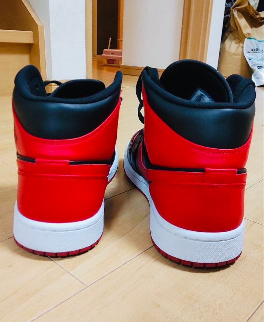 AIRJORDAN 1 MID 黒／白赤