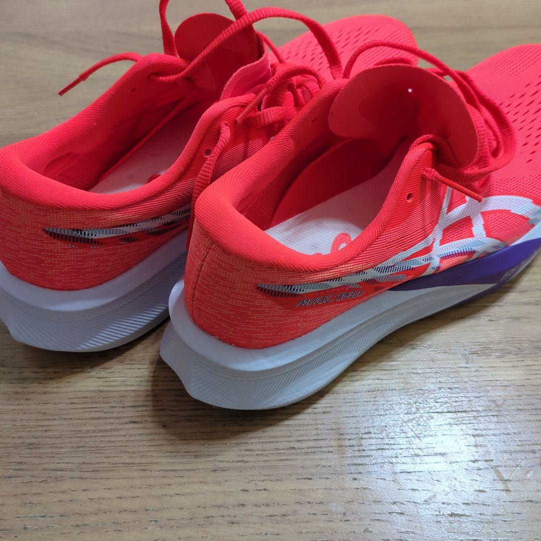 ASICS ランニングシューズ MAGIC SPEED 4　25cm