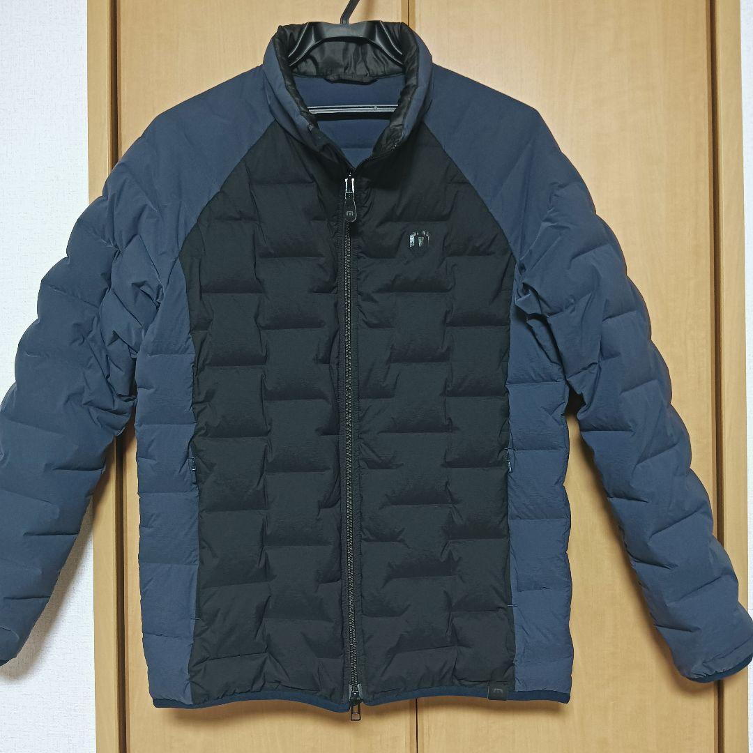 TravisMathew ダウンジャケット 軽量 撥水 M ネイビー×ブラック