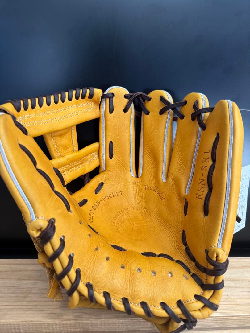型付け済！久保田スラッガー 軟式用グローブ 内野手 定価34,100円税込