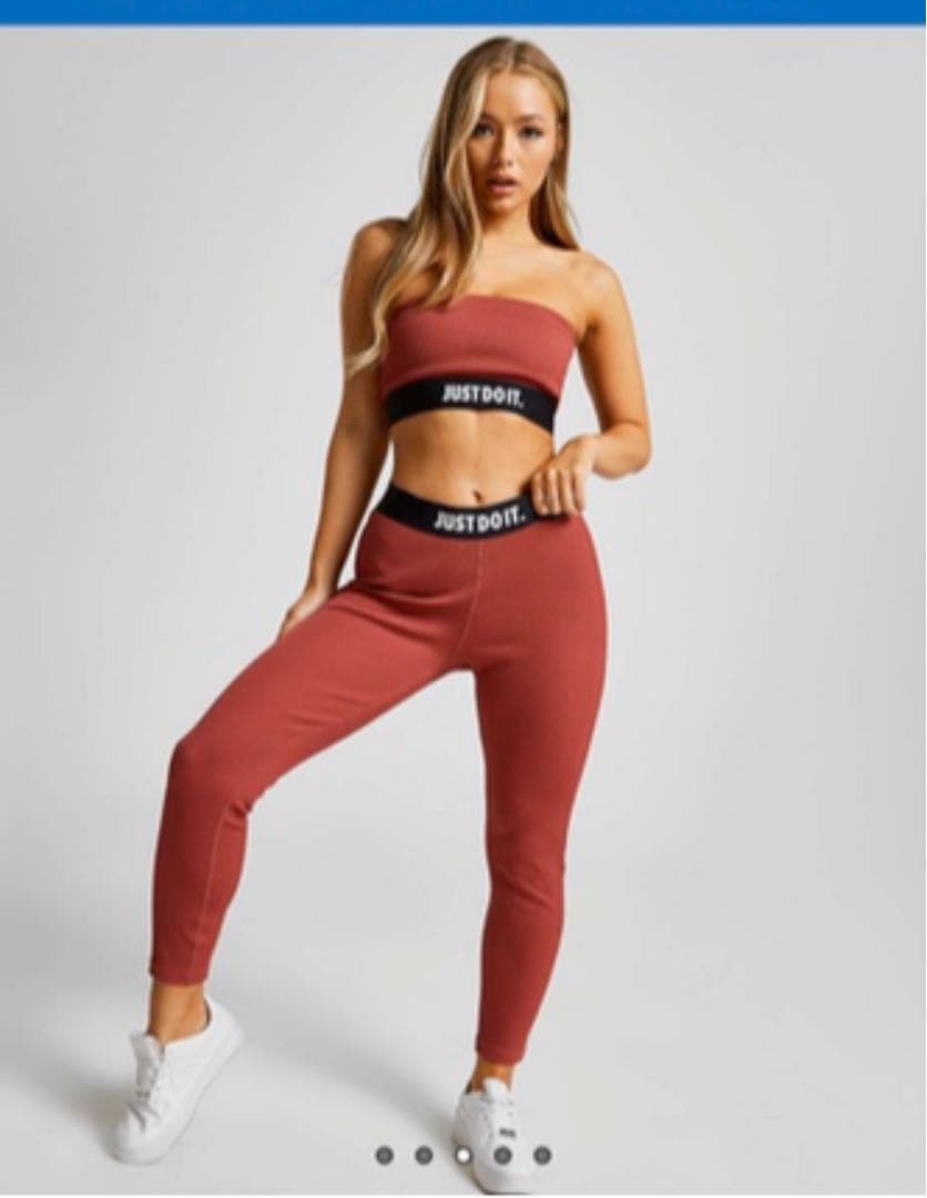 nike 上下セットアップ