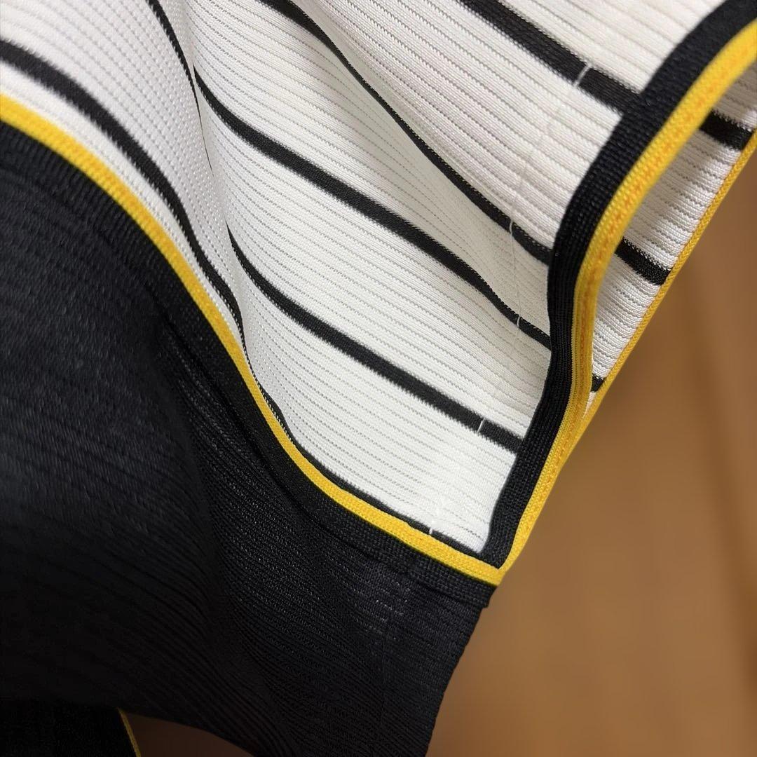 阪神タイガース　ユニフォーム　Tigers LIN 31 番Lサイズ　美品