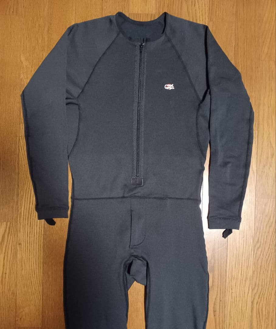 SURFGRIP　サーフグリップ　ウェットスーツインナー　M