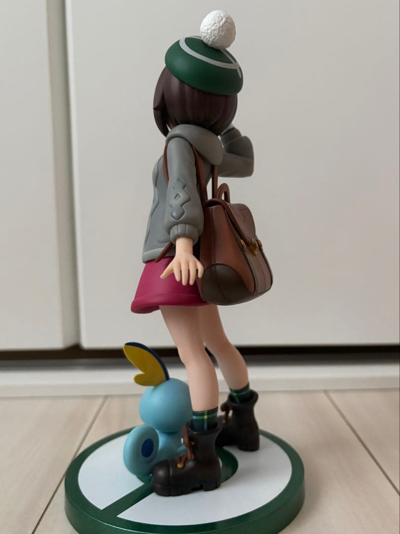 『ポケットモンスター』ユウリ with メッソン 1/8 完成品フィギュア