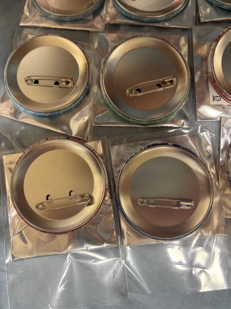 キャラクター缶バッジ 18個セット プロセカ プロジェクトセカイ スイパラ