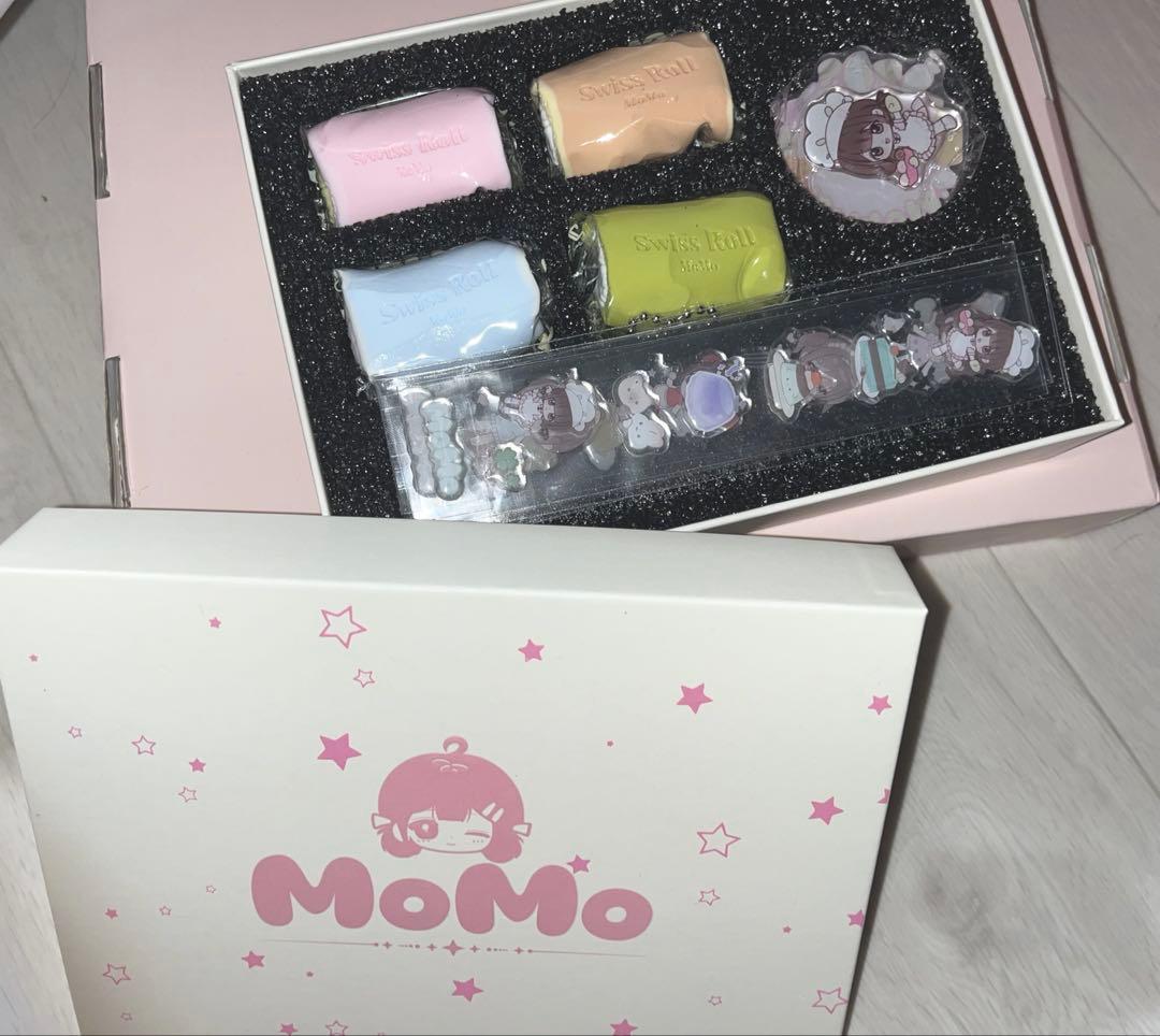 momo ミニロールケーキBOX