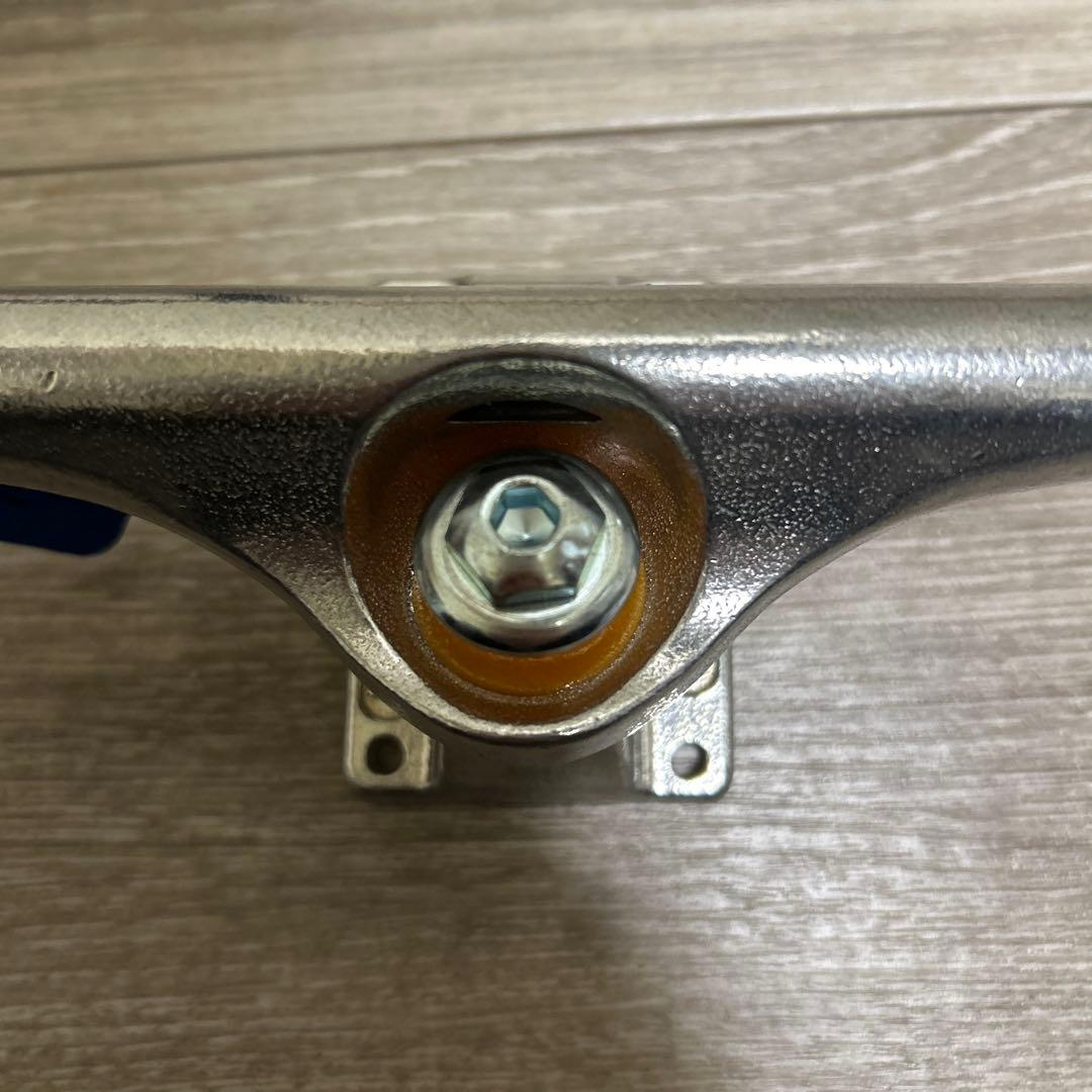 スケートボード INDEPENDENT 144 Polished Mid Trucks