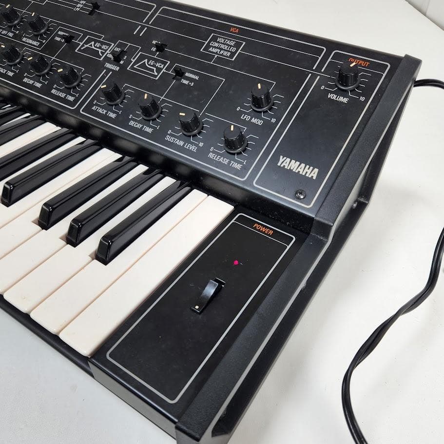 廃盤品 YAMAHA CS-10 アナログ シンセサイザー