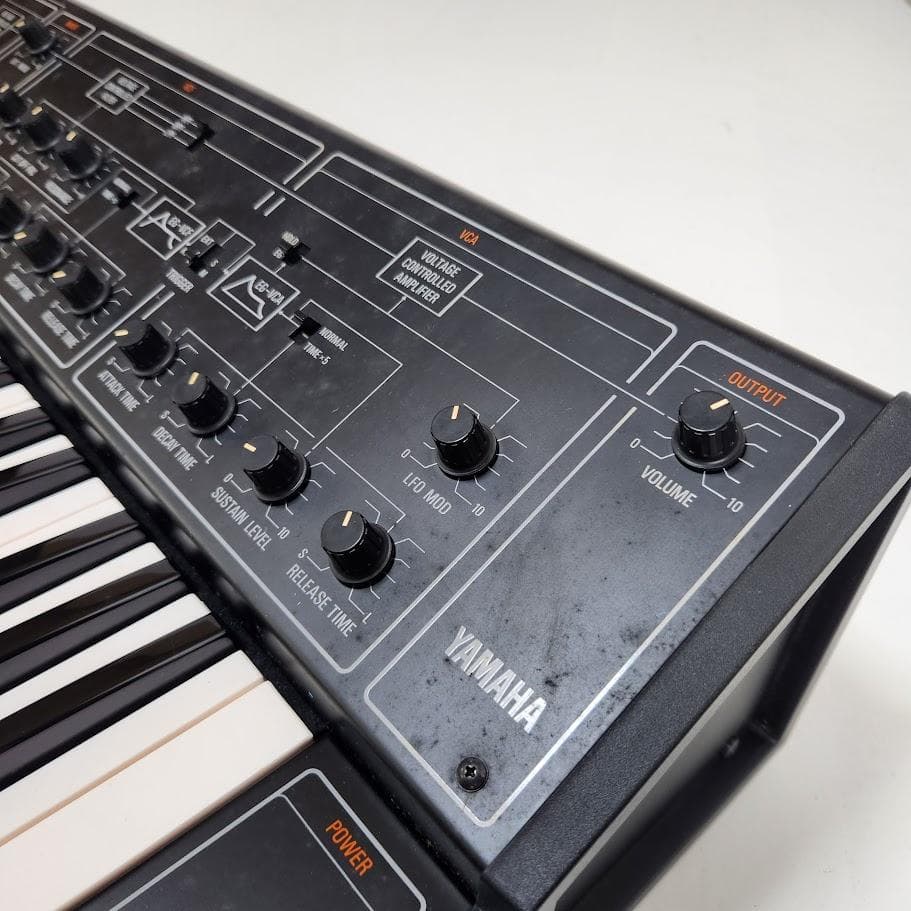 廃盤品 YAMAHA CS-10 アナログ シンセサイザー