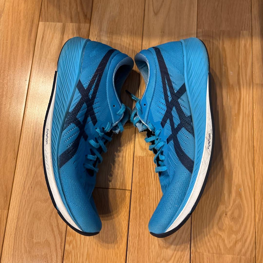 ASICS メタレーサー青