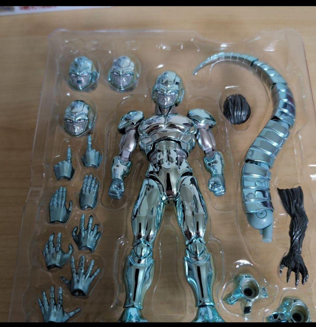 S.H.Figuartsメタルクウラ
