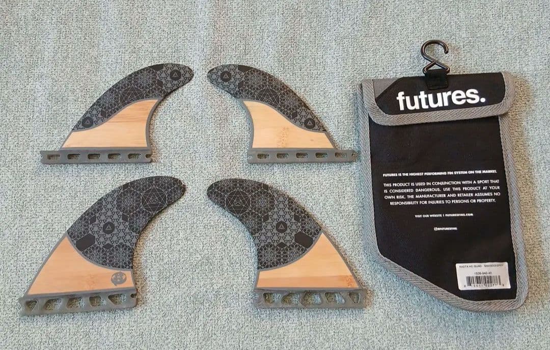 美品 futures フューチャーフィン QUAD RASTA BAMBOO