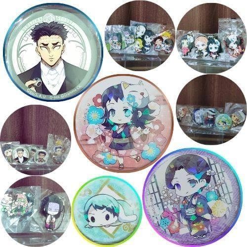 鬼滅の刃　ワンピース　大量グッズ　缶バッチ フィギュア アクスタ ラバスタ など