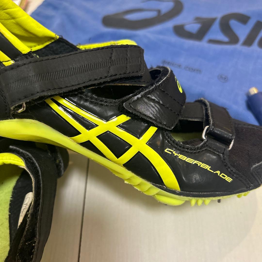 asicsサイバーブレード スパイクシューズ 黒/黄緑　24.0