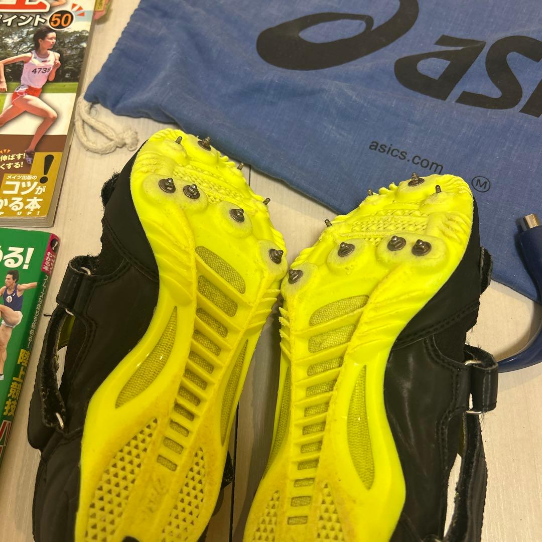 asicsサイバーブレード スパイクシューズ 黒/黄緑　24.0