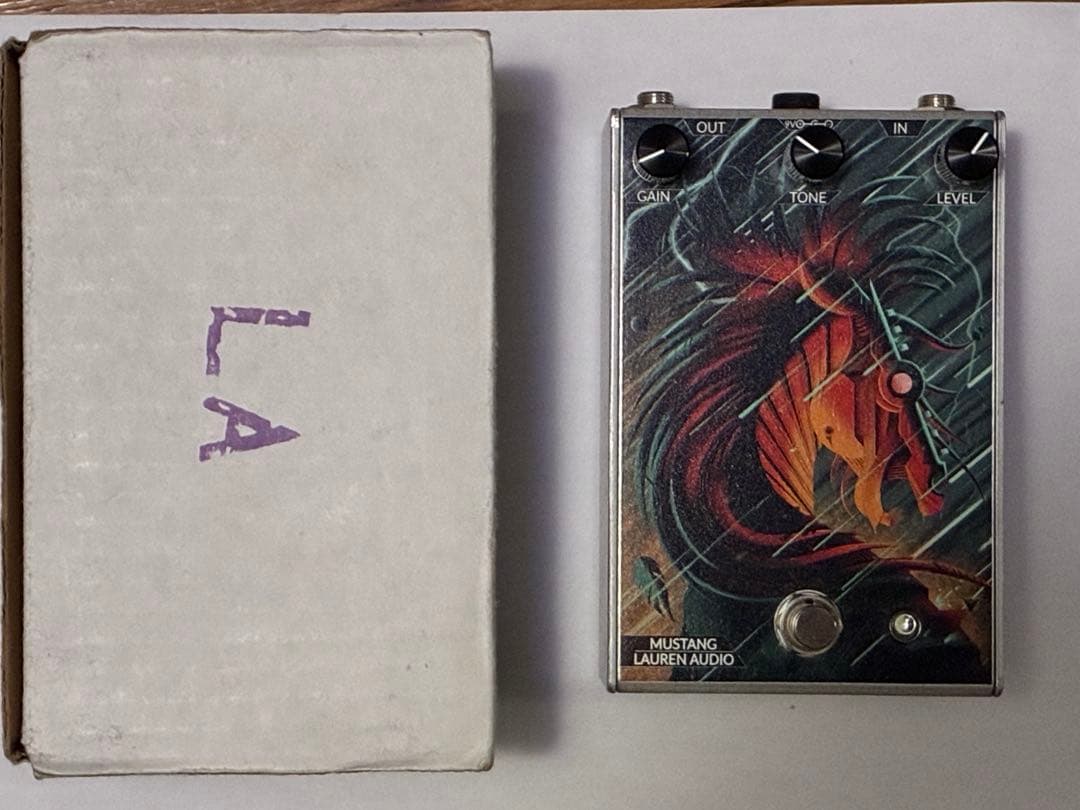 ギター Lauren Audio \"Mustang\"