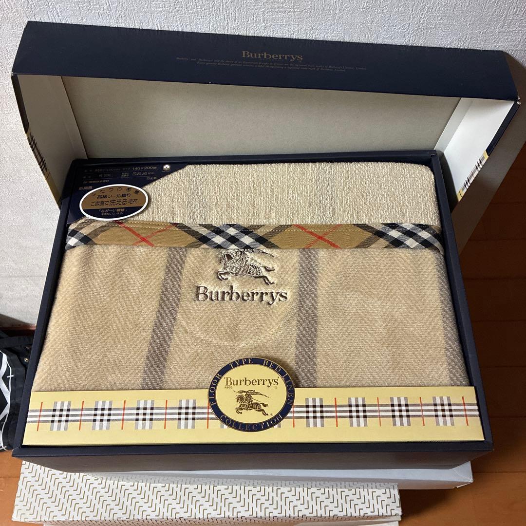 Burberry's綿毛布（ブランケット ）140×200cm 高級シール織