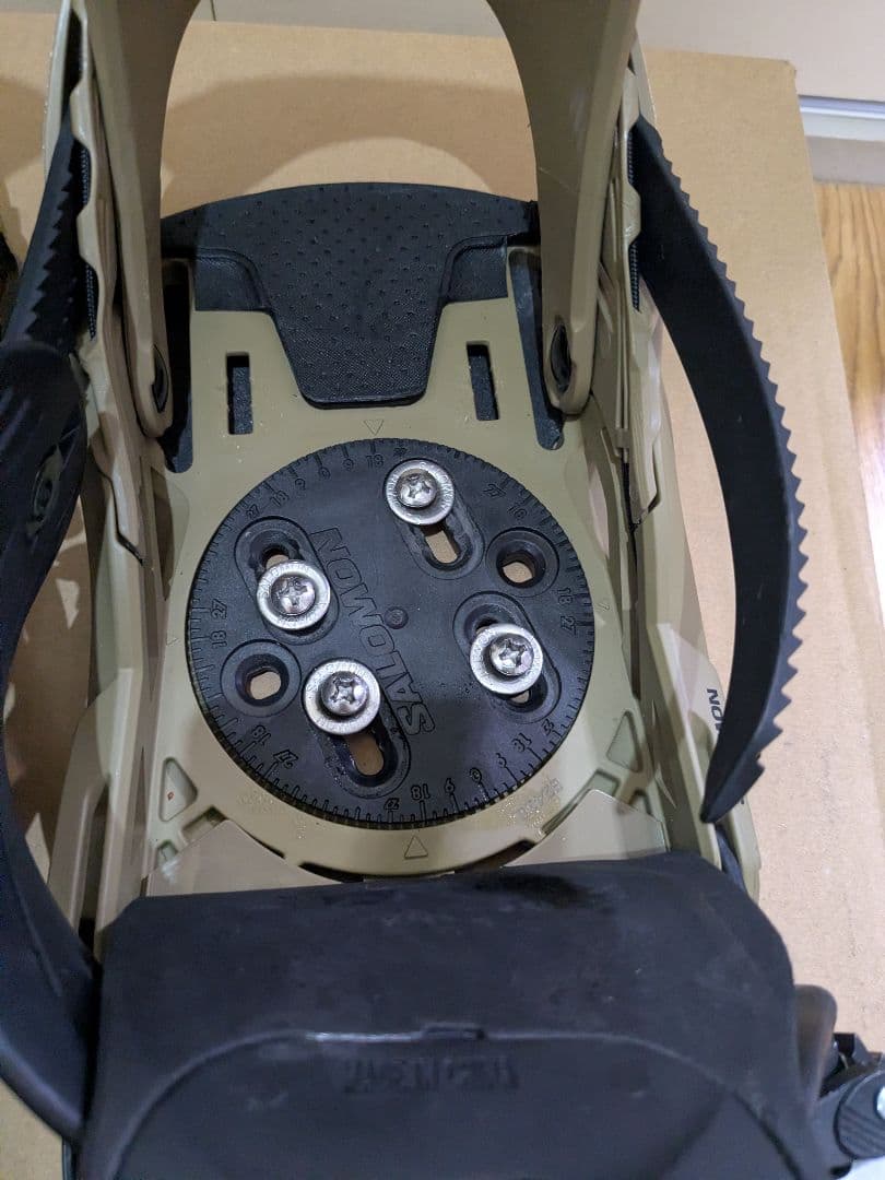 24-25Salomon District スノーボードビンディング