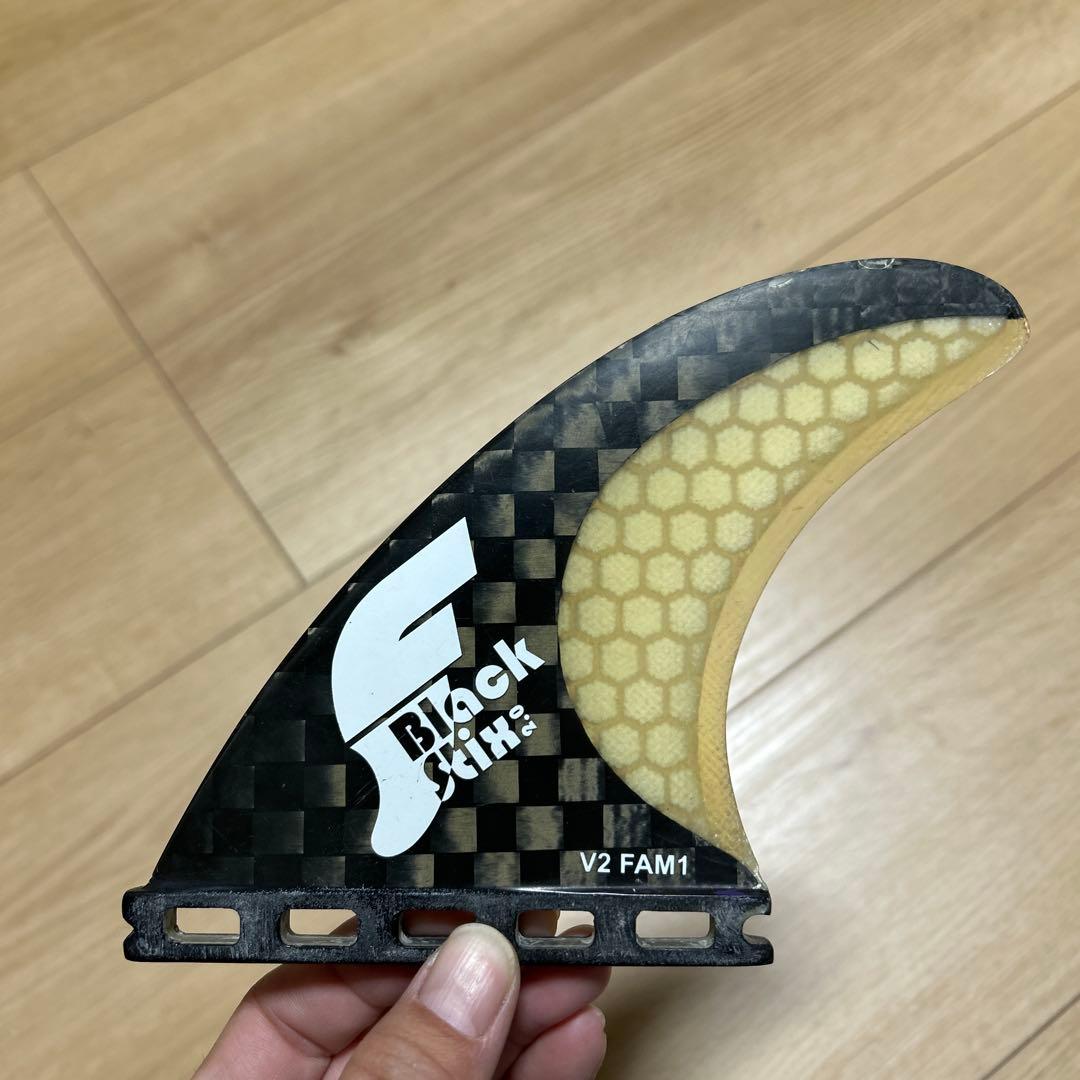 フューチャーフィン　アルメリック　ブラックスティック　V2 AM1