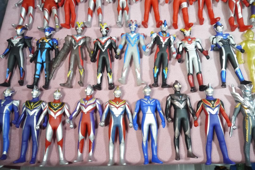 ウルトラヒーローシリーズ　800サイズ　500サイズ　ソフビ102体
