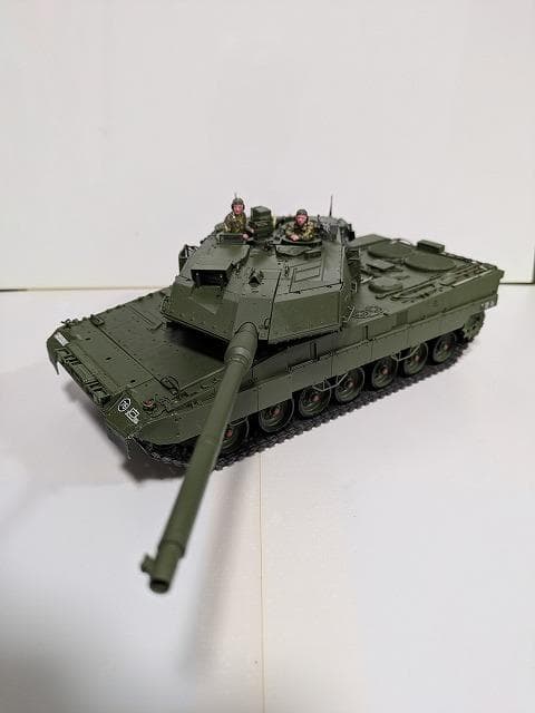 ドイツ軍戦車モデル 1/35 スケール レオパルト２A7V