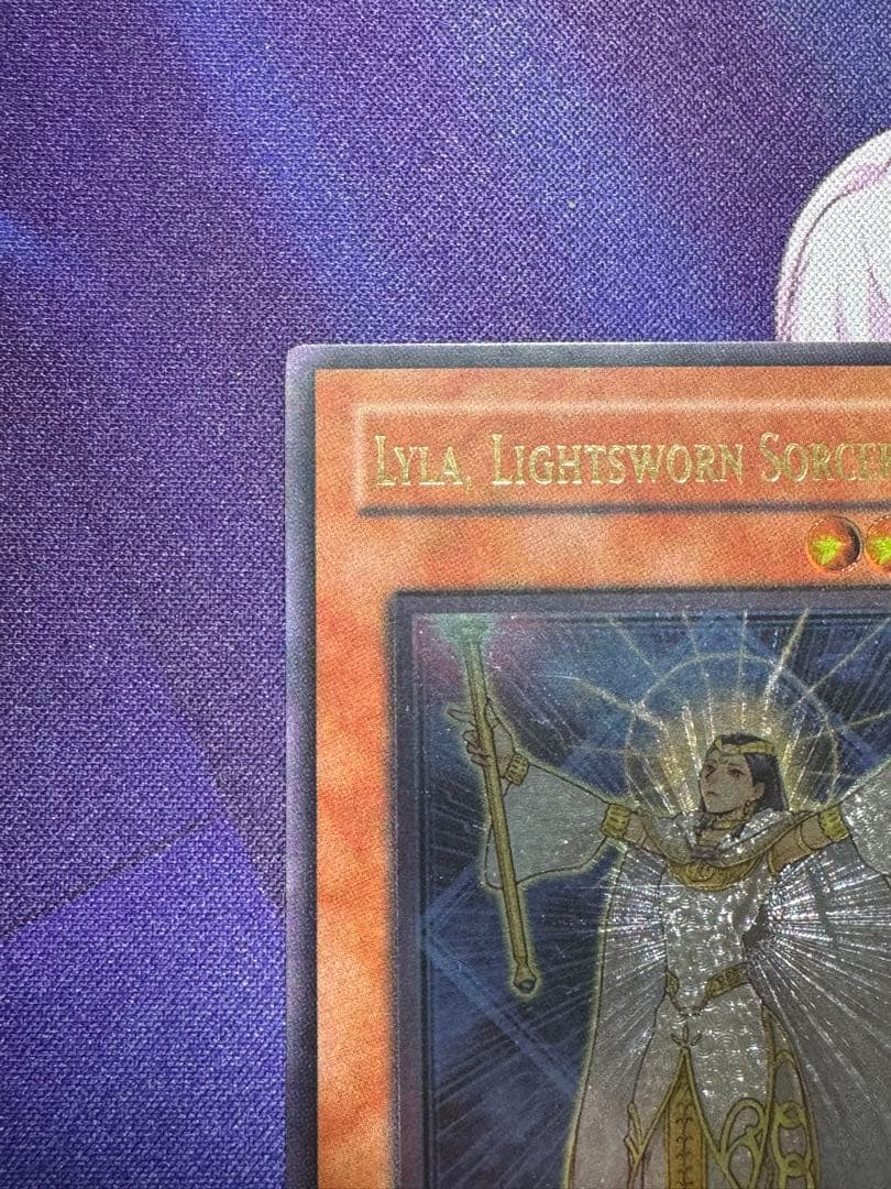 遊戯王　英語版　ライトロードマジシャンライラ　レリーフ