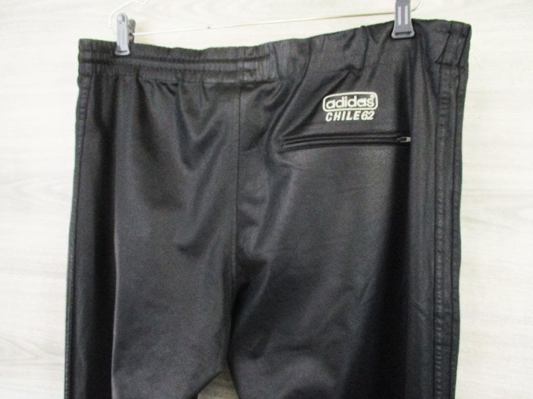 adidasアディダスオリジナルス＜CHILE62トラックパンツ＞MP1442s