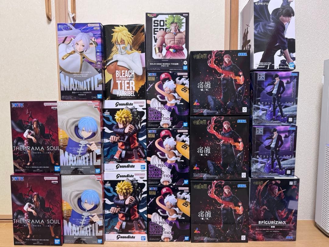 フィギュアセット　シャンクス、フリーレン、ナルト、ワンピース、宿儺、俺だけ19個