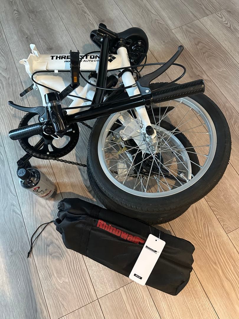 【美品・鍵&ケース付】 折りたたみ自転車 ホワイト 町田市引き取り限定