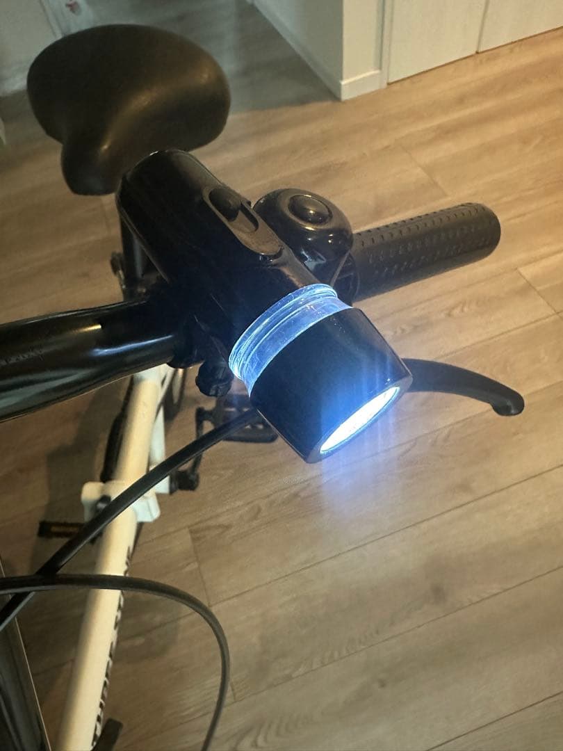 【美品・鍵&ケース付】 折りたたみ自転車 ホワイト 町田市引き取り限定