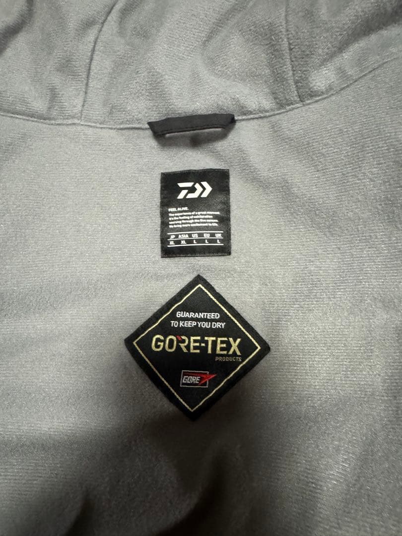 DAIWA GORE-TEX 防寒着　ウインタースーツ DW-1923 XL