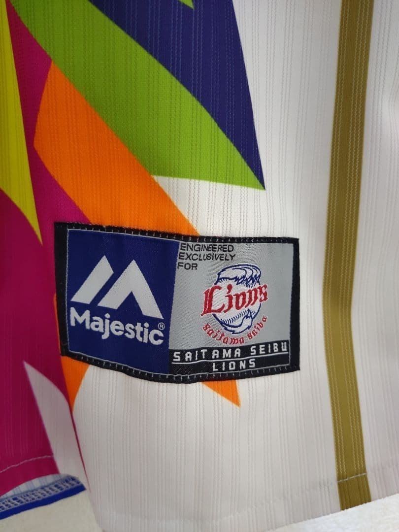 埼玉西武ライオンズ 栗山巧 彩虹ユニフォーム MAJESTIC Mサイズ 野球