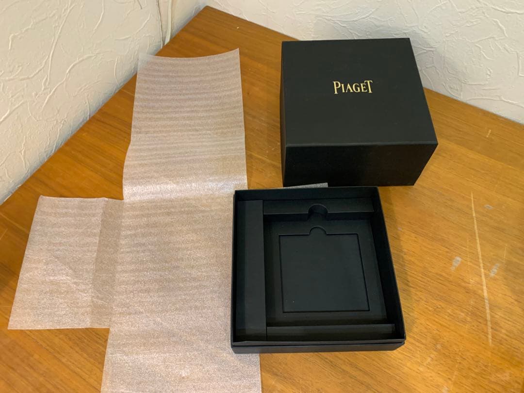 G0919-04★Piaget アクセサリーケース 黒　時計の空箱
