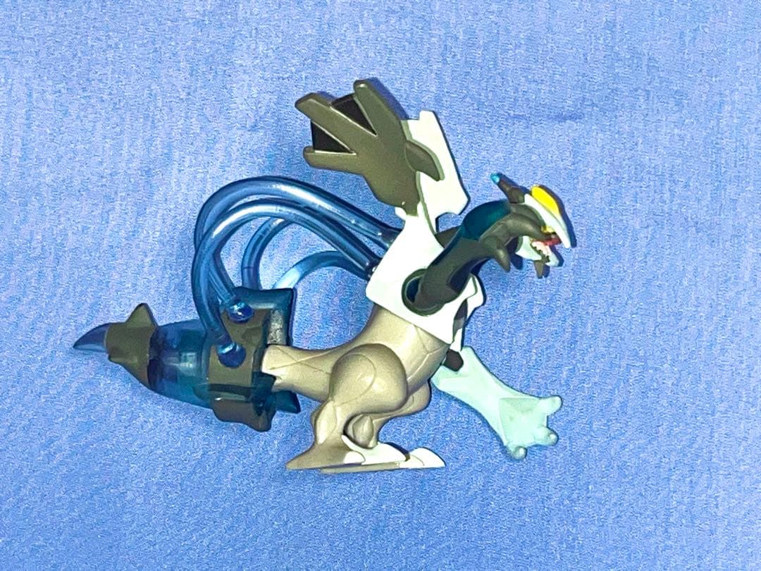 立体ポケモン図鑑 ブラックキュレム 1/40スケール