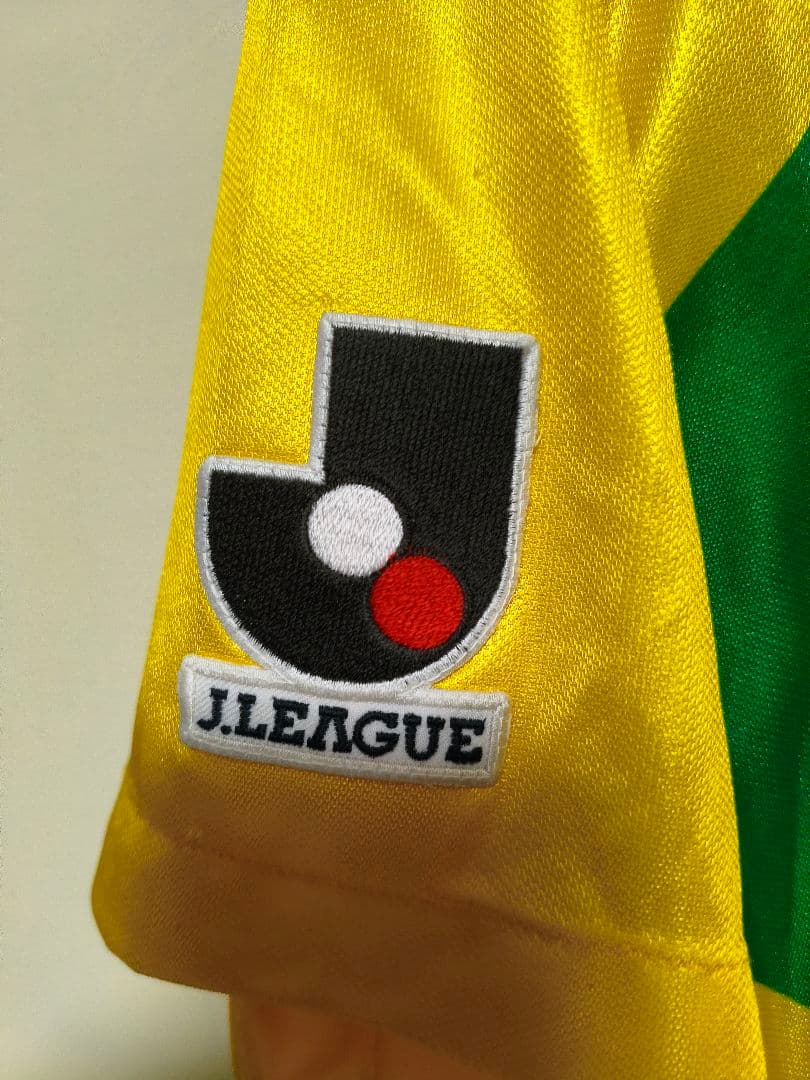 JEF United Pierre Littbarski 10番