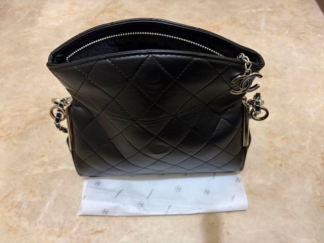 新品未使用　CHANEL ブラックレザー ショルダーバッグ　ノベルティ