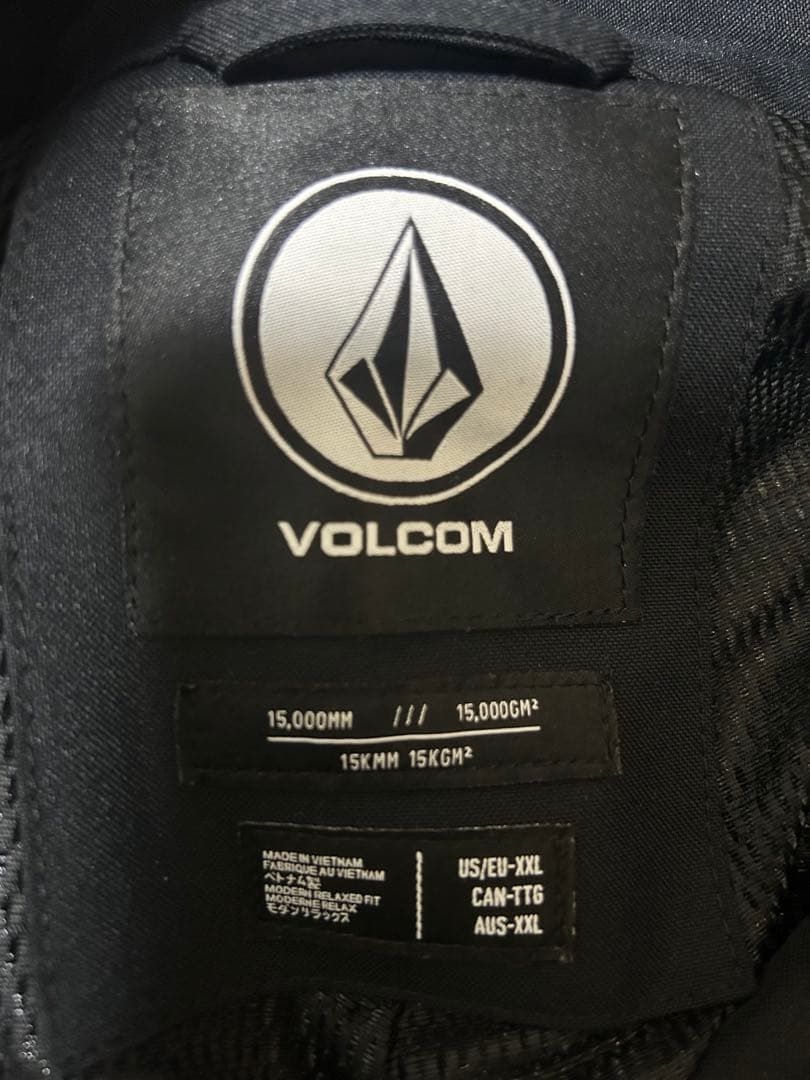 ジャケット新品 パンツほぼ未使用volcom ウェア上下 xxl