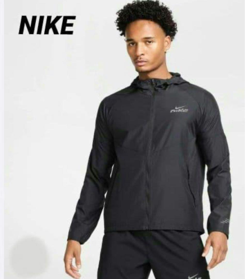 Nike ウィンドブレーカー M 新品